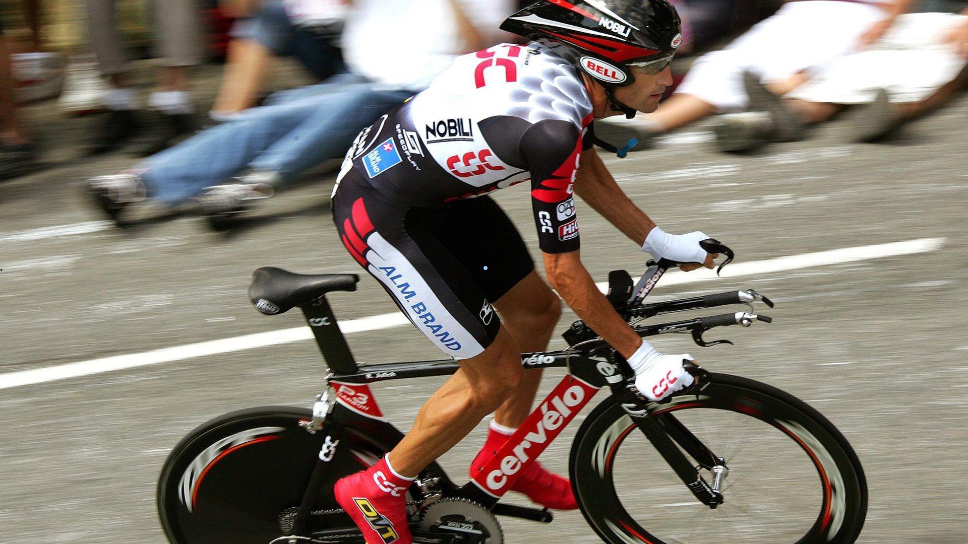 【开云品牌】铁血队长的2025展望，范戴克坚信新引援必将铸就利物浦新时代