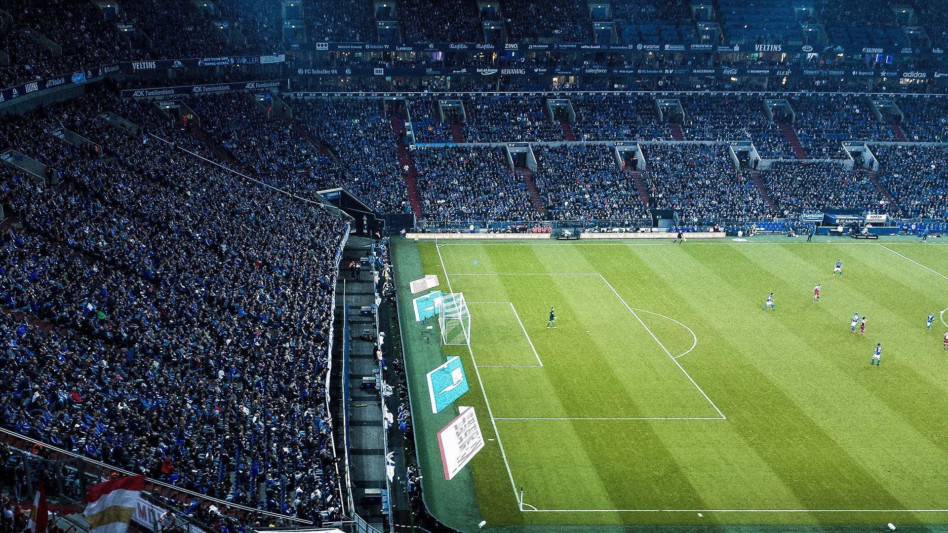 开云品牌_AC米兰0-2溃败那不勒斯，红黑军团濒临绝境，杯赛希望破灭，意甲争冠告急恐致赛季颗粒无收